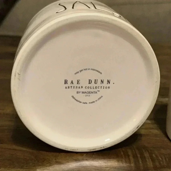 RAE DUNN Artisan Collection Magenta
Black/White Ceramic Dip Cup Bowls Guac
Salsa - Picture 6 of 7